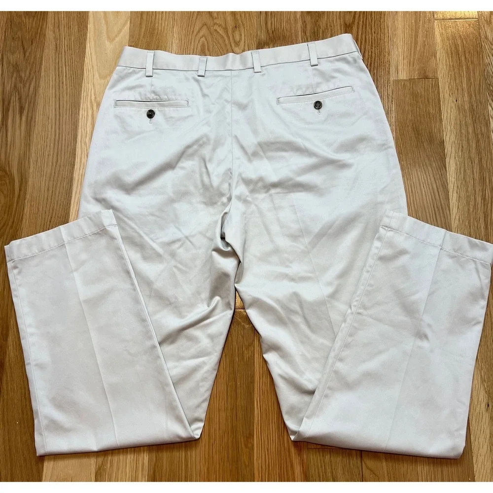 Brooks Brothers Mens Light Weight Advantage Chino Clark Sand 36x32 - Picture 2 of 9